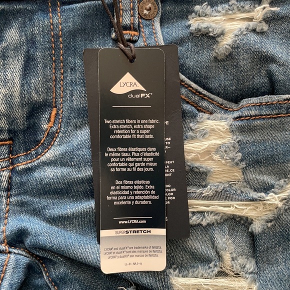Women’s American Eagle Jean Short - Picture 4 of 5